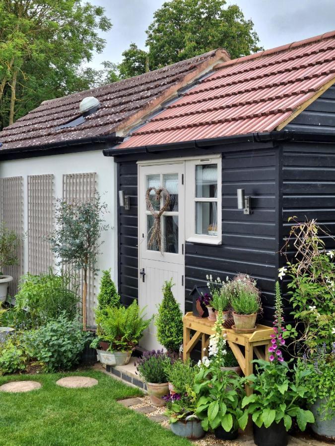 Owl Lodge Newport Pagnell Buitenkant foto